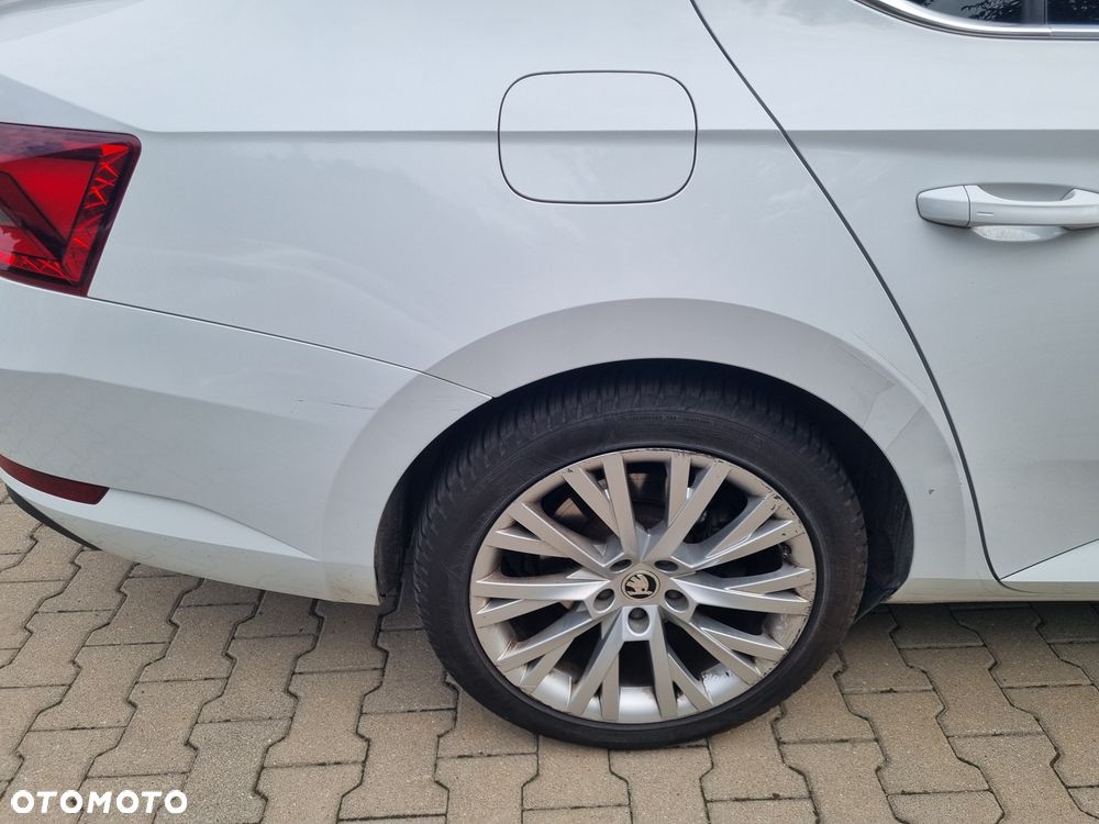 Skoda Superb 2.0 TDI Ambition DSG - 17