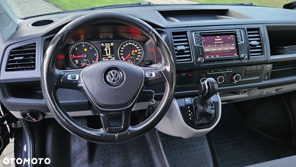 Volkswagen Transporter T6 2,0TDI 150KM DSG L2 Długi Klima Webasto Tempomat Hak - 13
