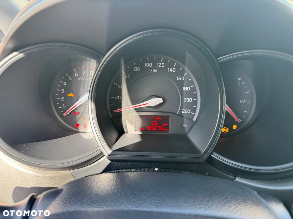 Kia Rio 1.4 Dream Team Edition - 14