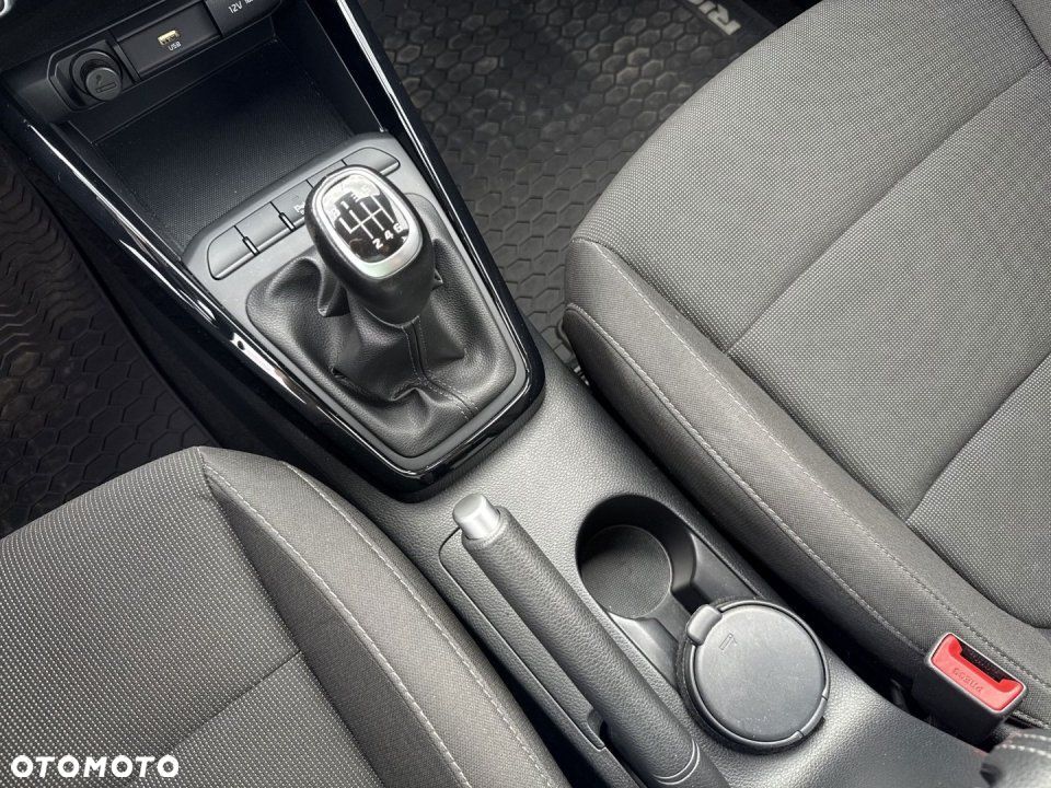 Kia Rio - 25