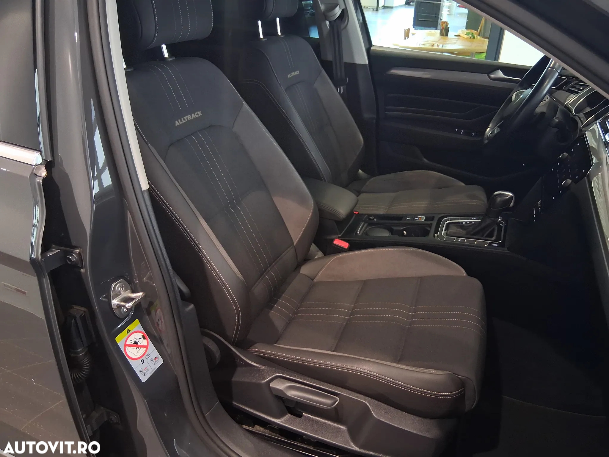 Volkswagen Passat Variant 2.0 TDI 4Mot DSG Highline - 36