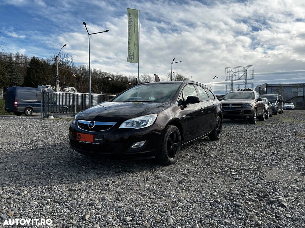 Opel Astra 1.4 EcoFLEX Cosmo - 1