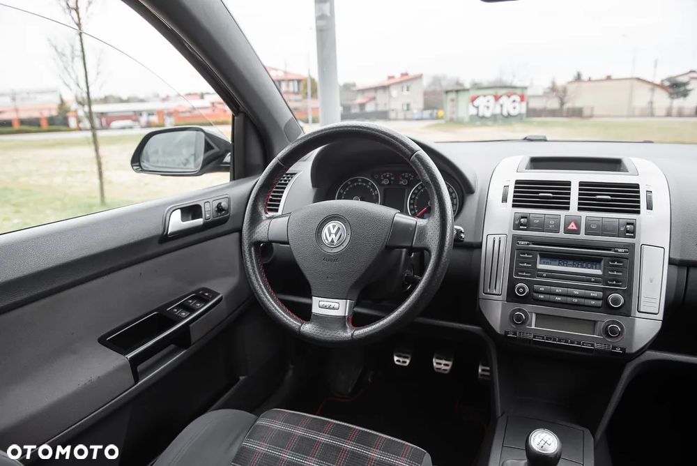Volkswagen Polo 1.8 GTI - 24