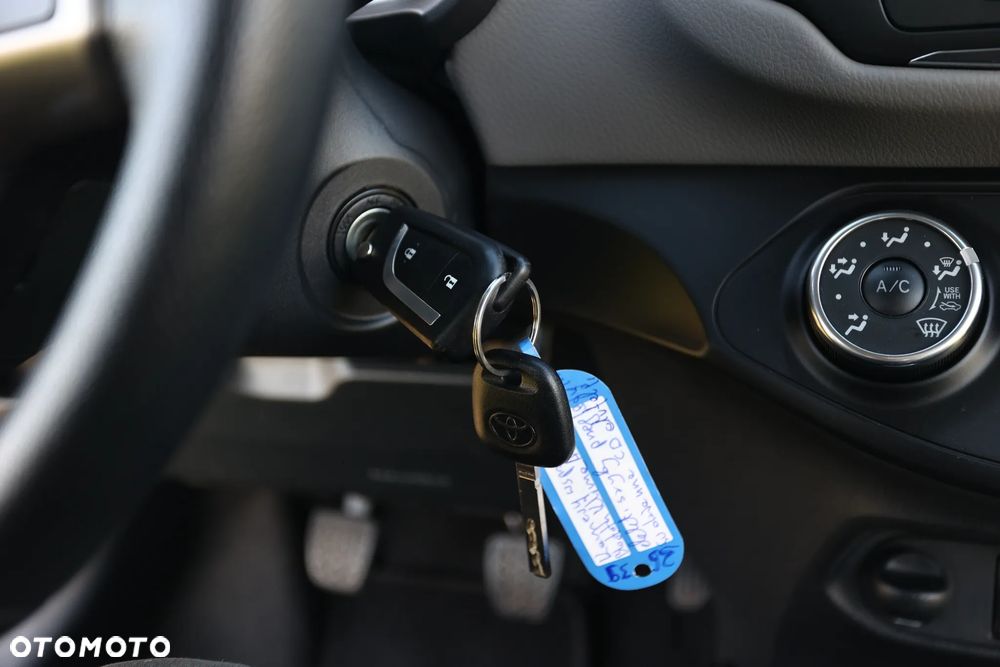 Toyota Yaris 1.33 VVT-i Comfort - 21
