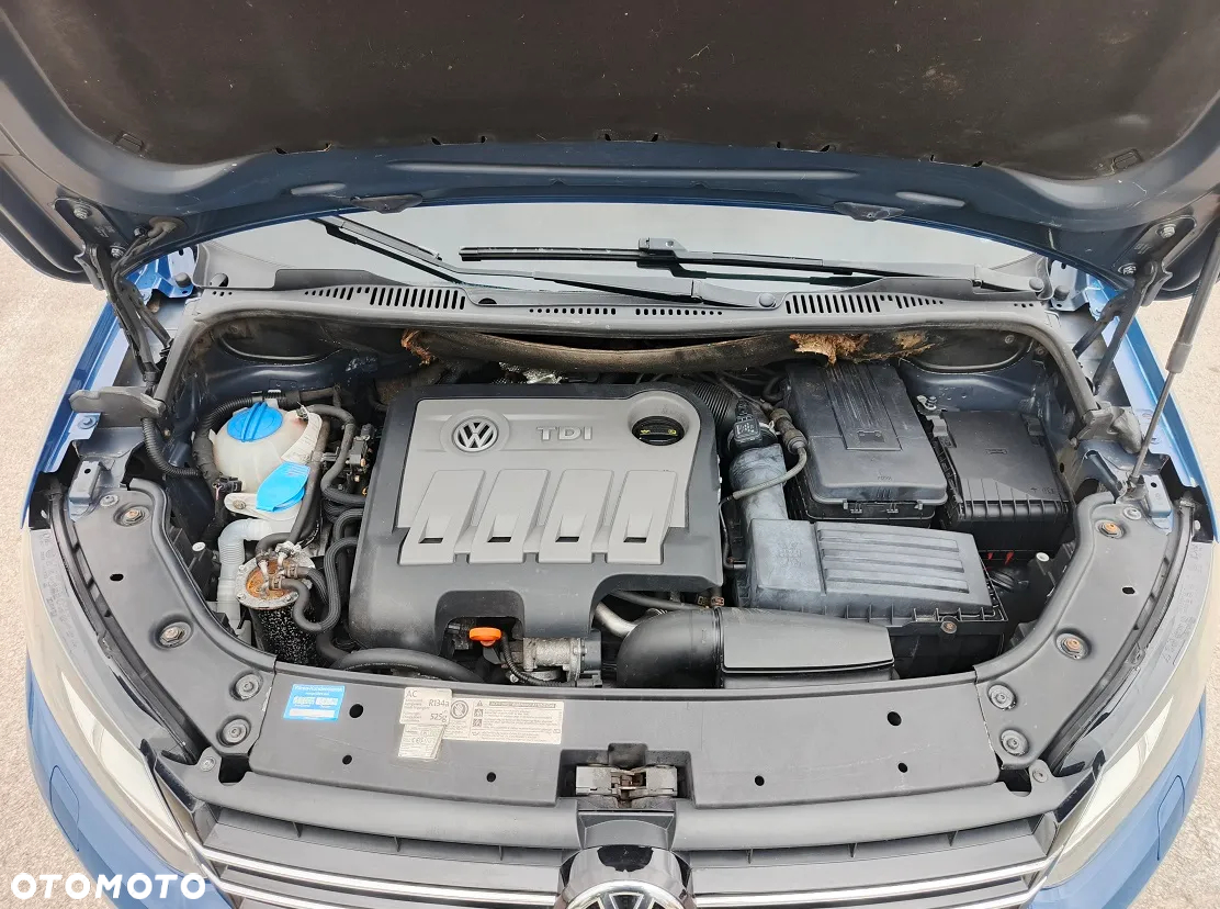 Volkswagen Touran 1.6 TDI DPF BlueMotion Technology Comfortline - 25