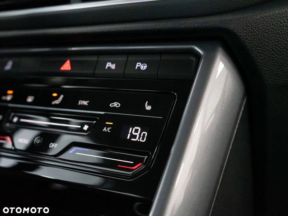 Volkswagen T-Roc 1.5 TSI Style DSG - 28