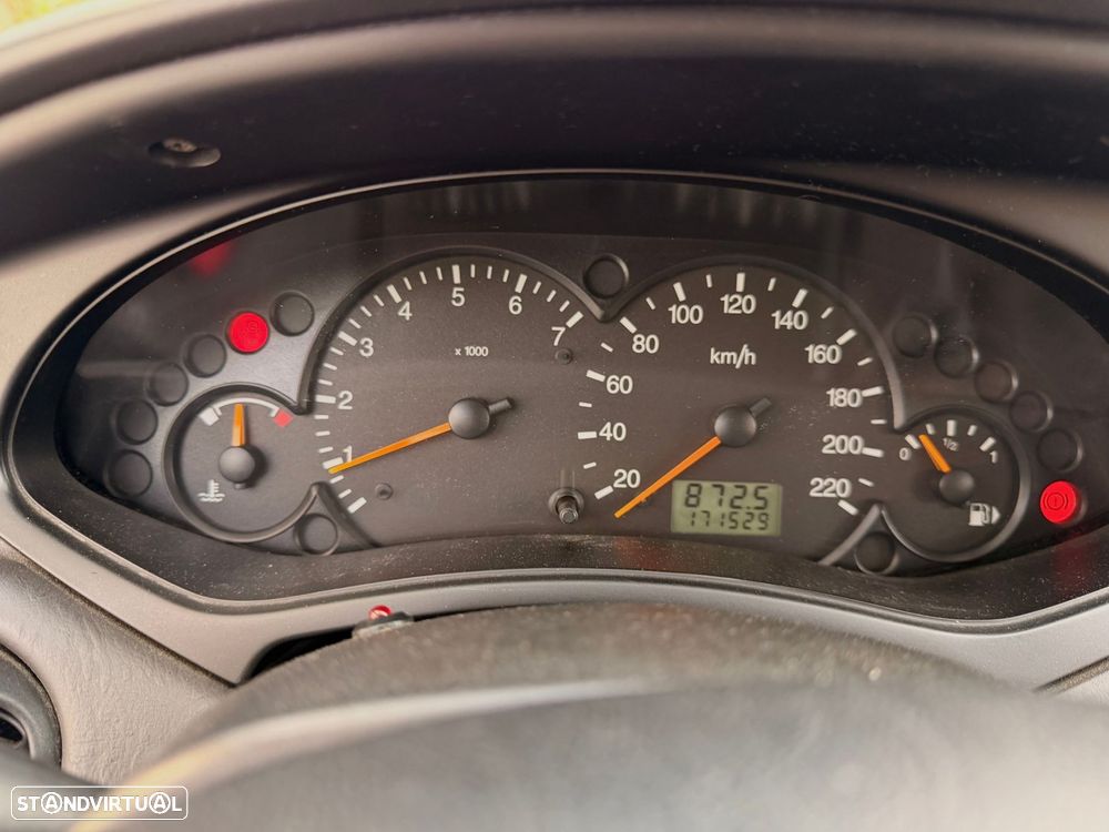 Ford Focus 1.4 Comfort - 28