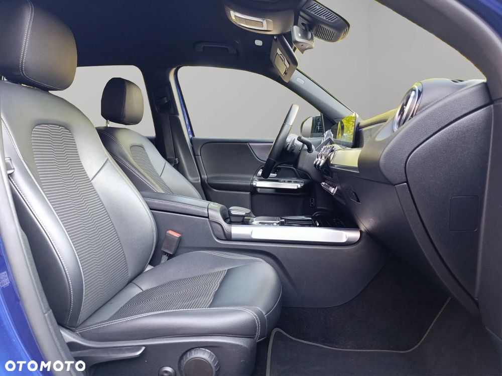 Mercedes-Benz GLB 200 Progressive 7G-DCT - 15