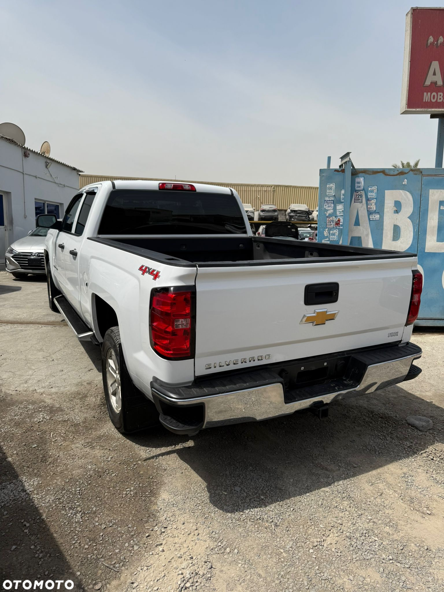 Chevrolet Silverado - 3