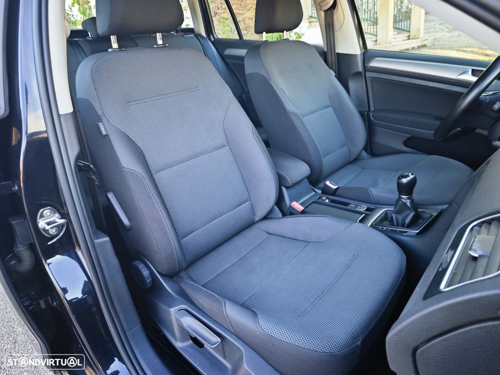 VW Golf Variant 1.6 TDi BlueMotion Confortline - 10