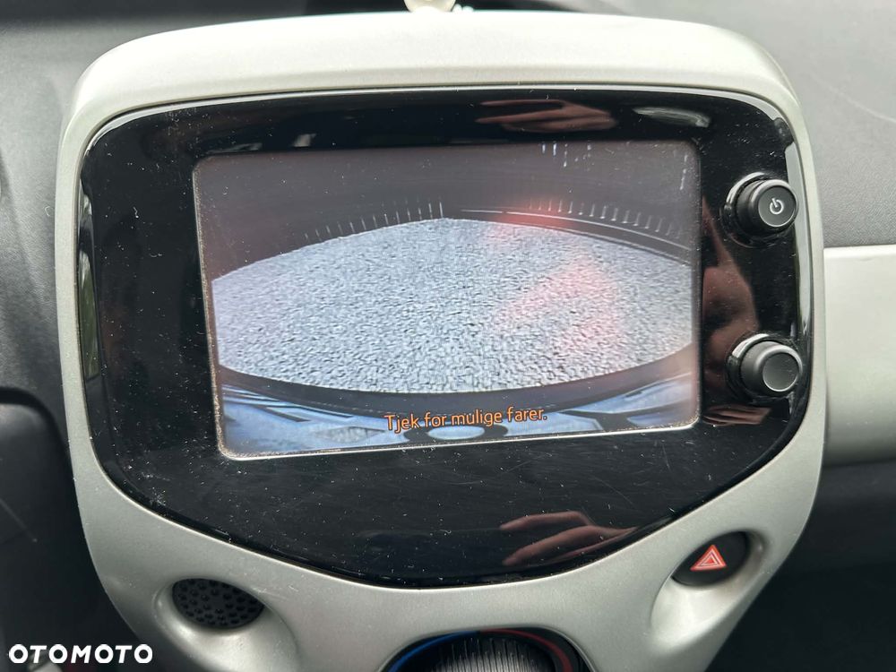 Toyota Aygo x-clusiv - 18