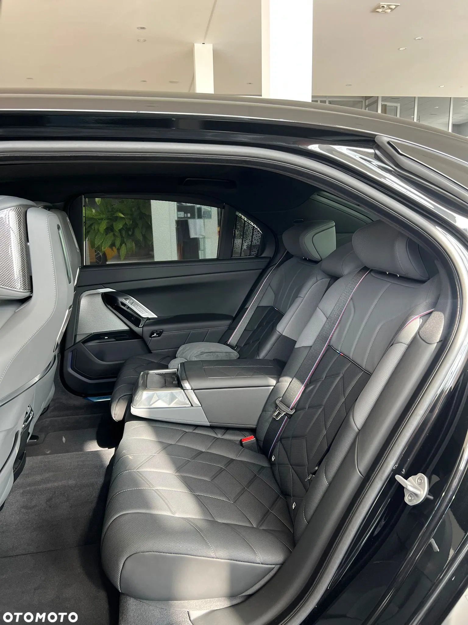 BMW Seria 7 - 19