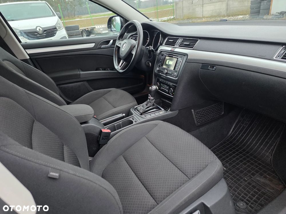 Skoda Superb 2.0 TDI Ambition Outdoor DSG - 33