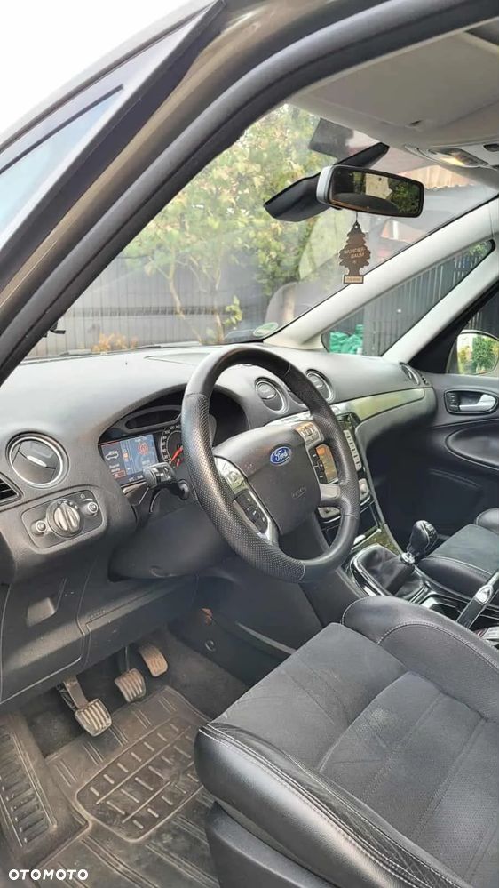 Ford Galaxy 2.0 TDCi Titanium - 13