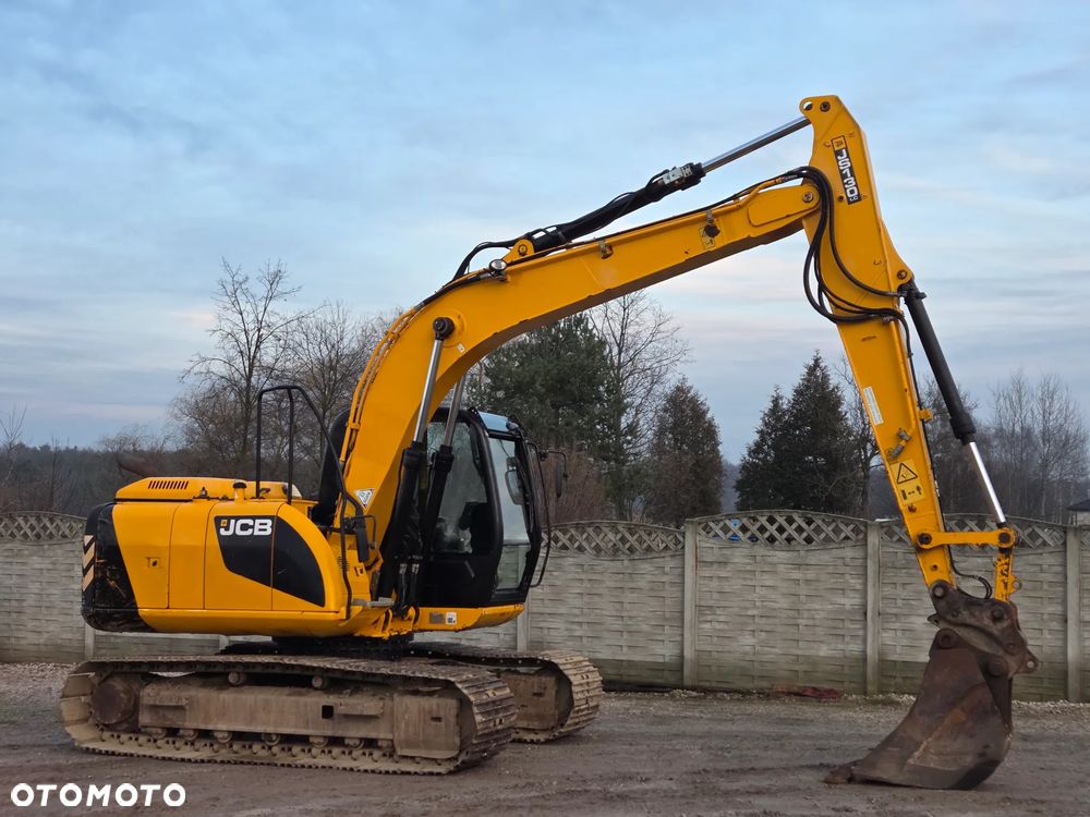 JCB JS130 - 3