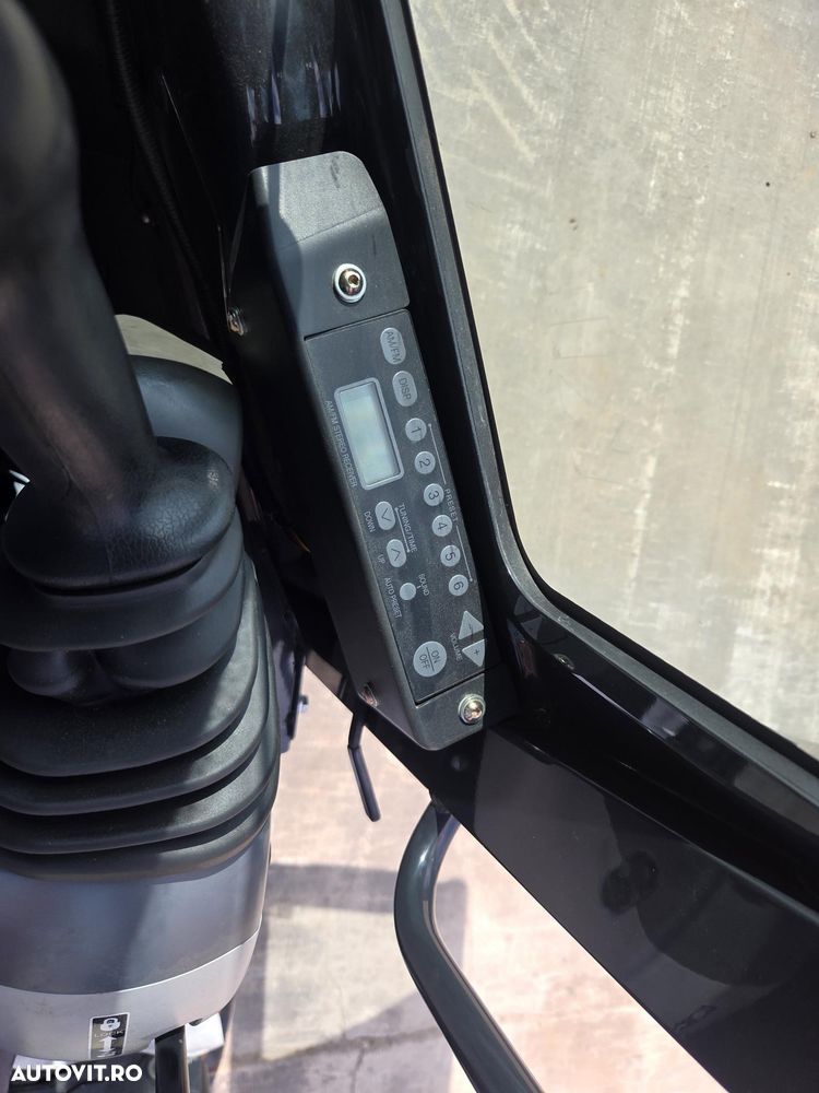 Hitachi ZX26U-6, 2023, 381h, CA NOU, CUPLA RAPIDA mecanica noua+3 cupe noi, Lama nivelare, inst picon pe brate, fara aer cond, latime 1,2m, ad sapare 3m, ridica 1,7t, masa operationala 2,7t, posibil leasing 4 ani-PROMOTIE 32.900 EUR+Tva - 27