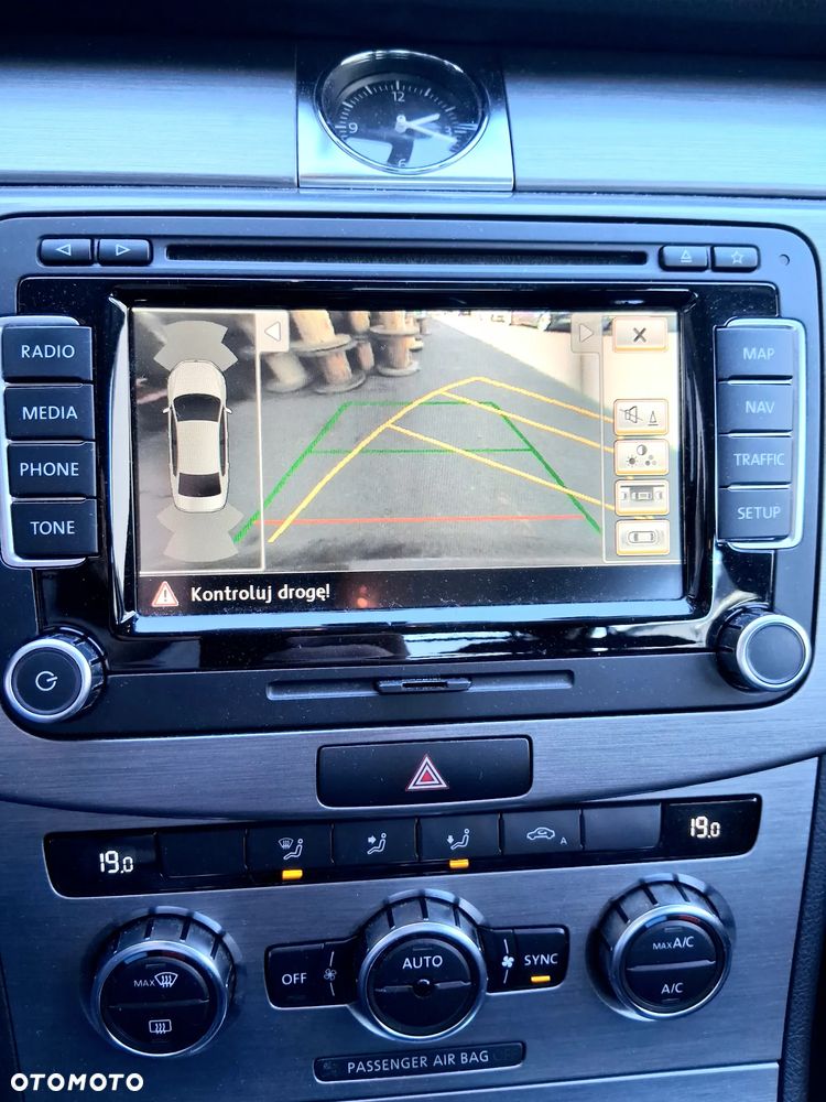 Volkswagen Passat 2.0 TSI Highline - 25