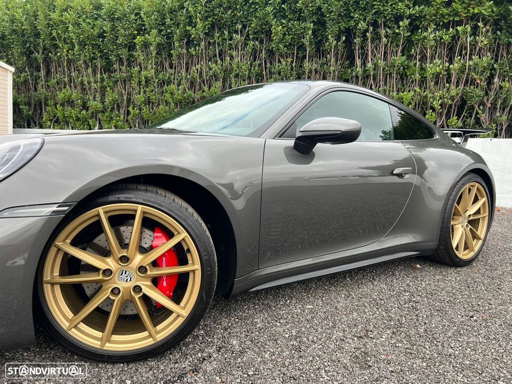 Porsche 911 Série F - 18