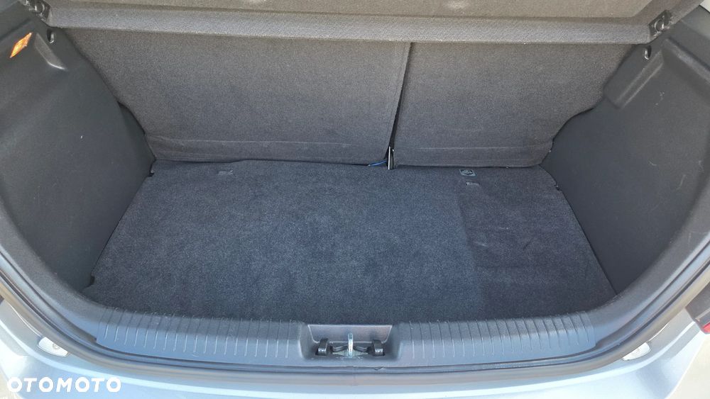 Hyundai i20 1.2 Fifa World Cup Edition - 24