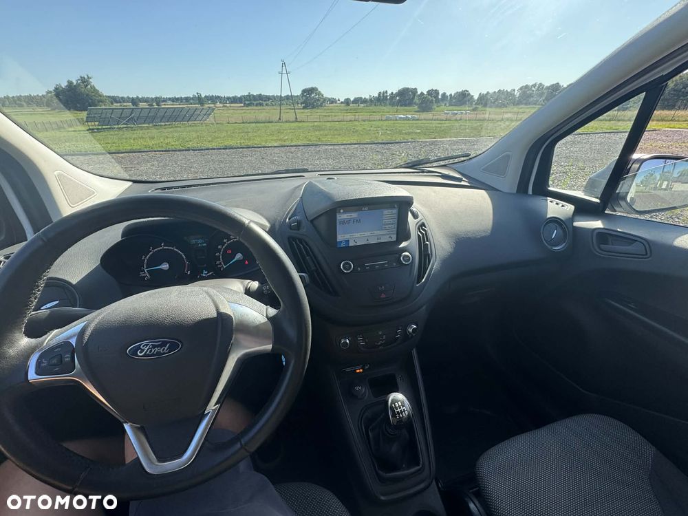 Ford Transit Courier - 6