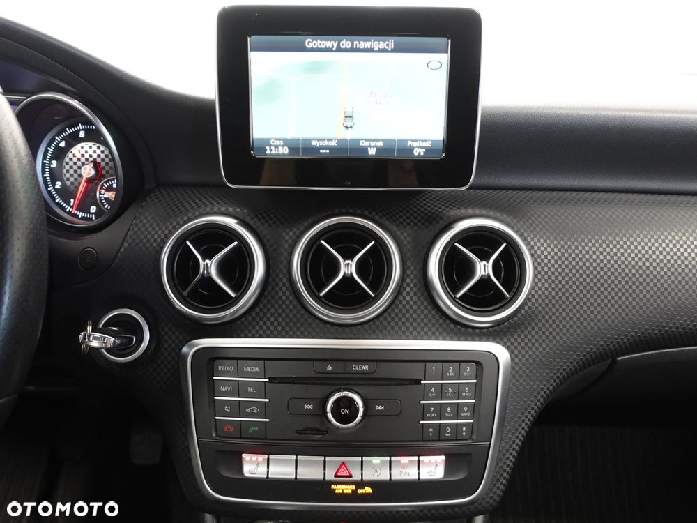 Mercedes-Benz Klasa A 180 (BlueEFFICIENCY) - 31