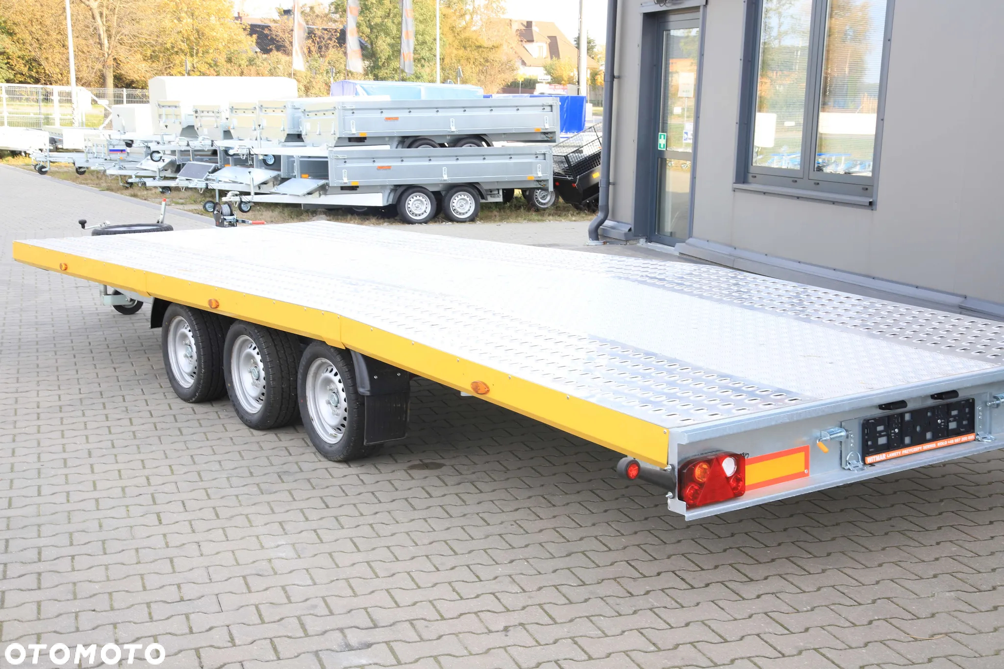 Niewiadów Jupiter kolorowa blenda 5.5x2.1 wypełnienie alu ryfel 3 osie koła 195R13C DMC 3500 kg - 8