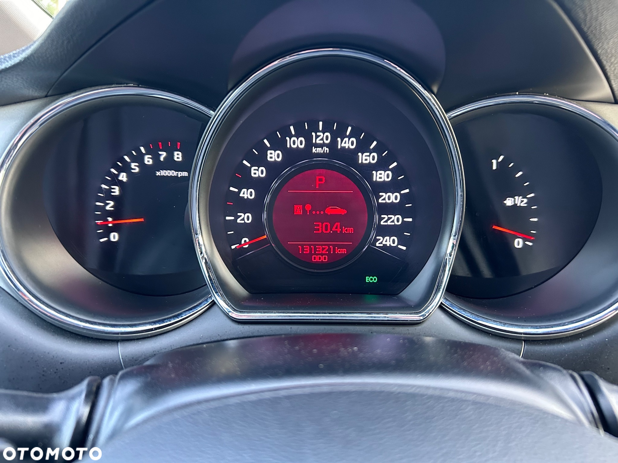 Kia Ceed 1.6 GDI DCT SW Platinum Edition - 4