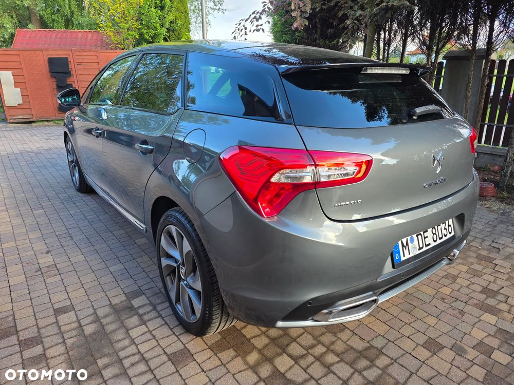 Citroën DS5 HDi 165 SportChic - 8