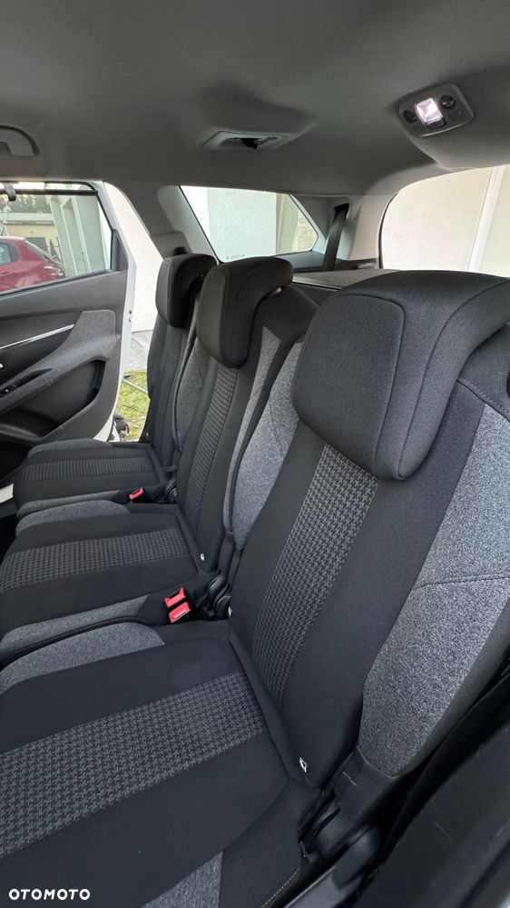 Peugeot 5008 1.6 THP Active S&S EAT6 - 23