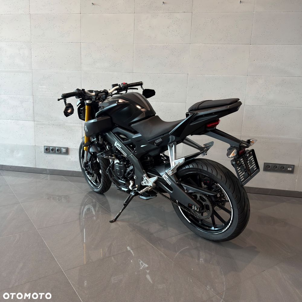 Yamaha MT - 9