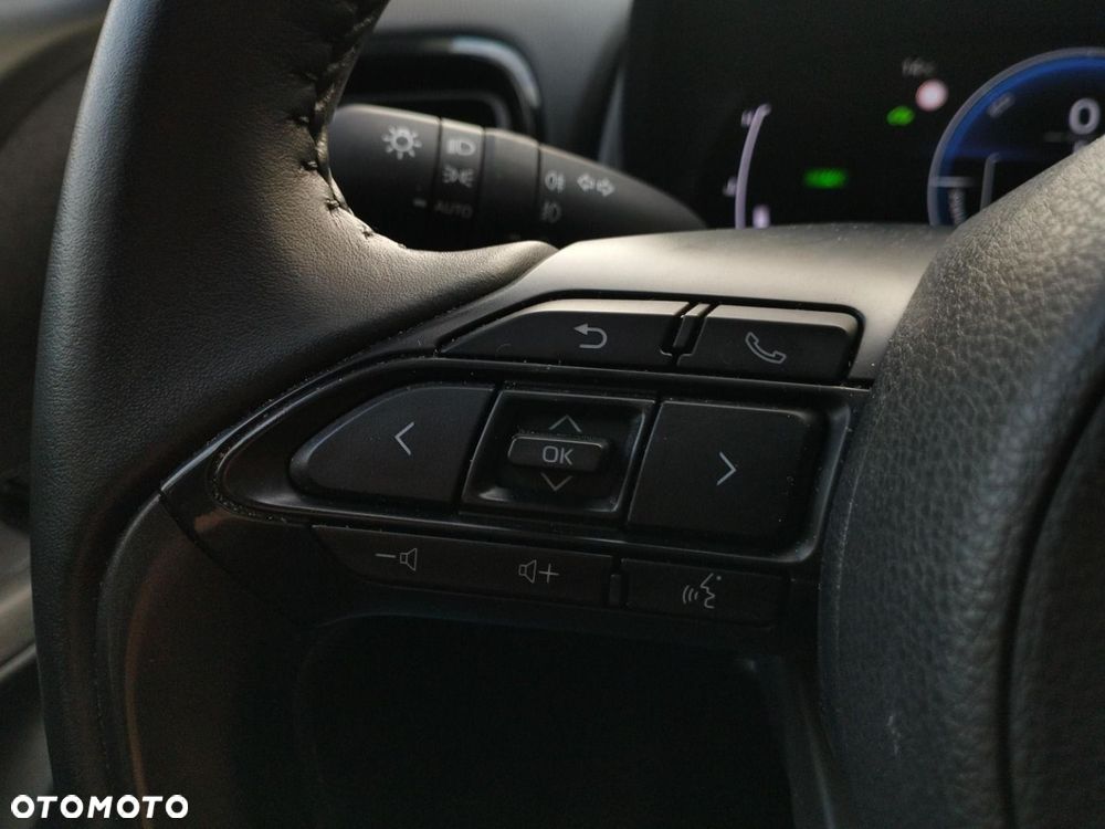Toyota Yaris - 16
