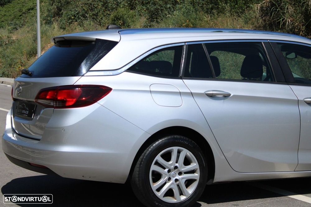 Opel Astra Sports Tourer 1.5 D S&S Business Edition - 10