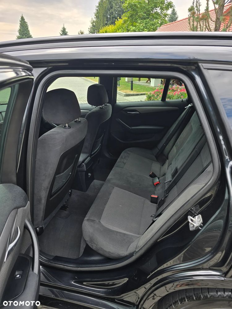 BMW X1 xDrive18d xLine - 13