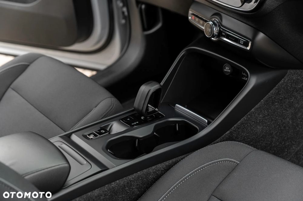 Volvo XC 40 - 28