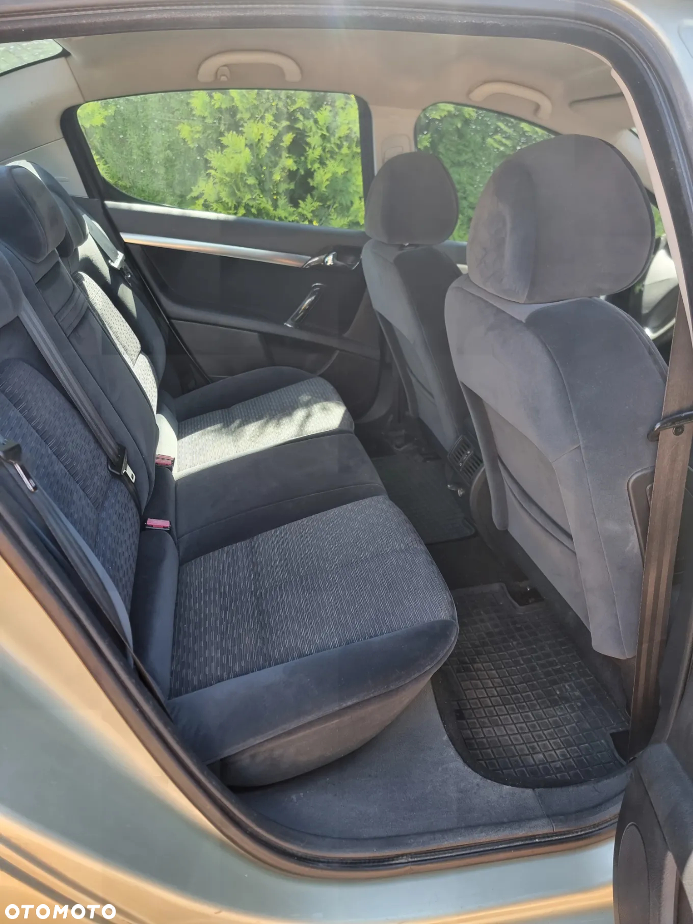 Peugeot 407 2.0 HDi Premium Navtech - 16