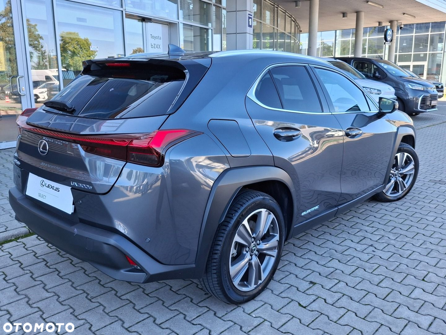 Lexus UX - 18