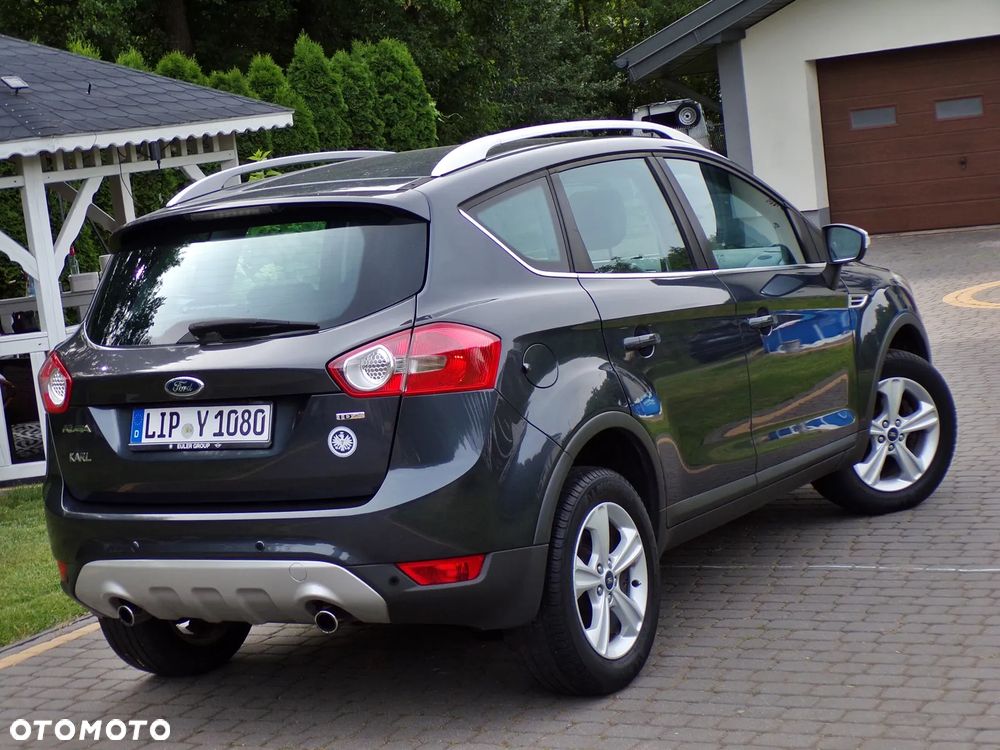 Ford Kuga 2.0 TDCi 2x4 Titanium - 12