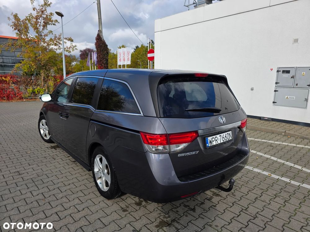 Honda Odyssey 3.5 LX - 7