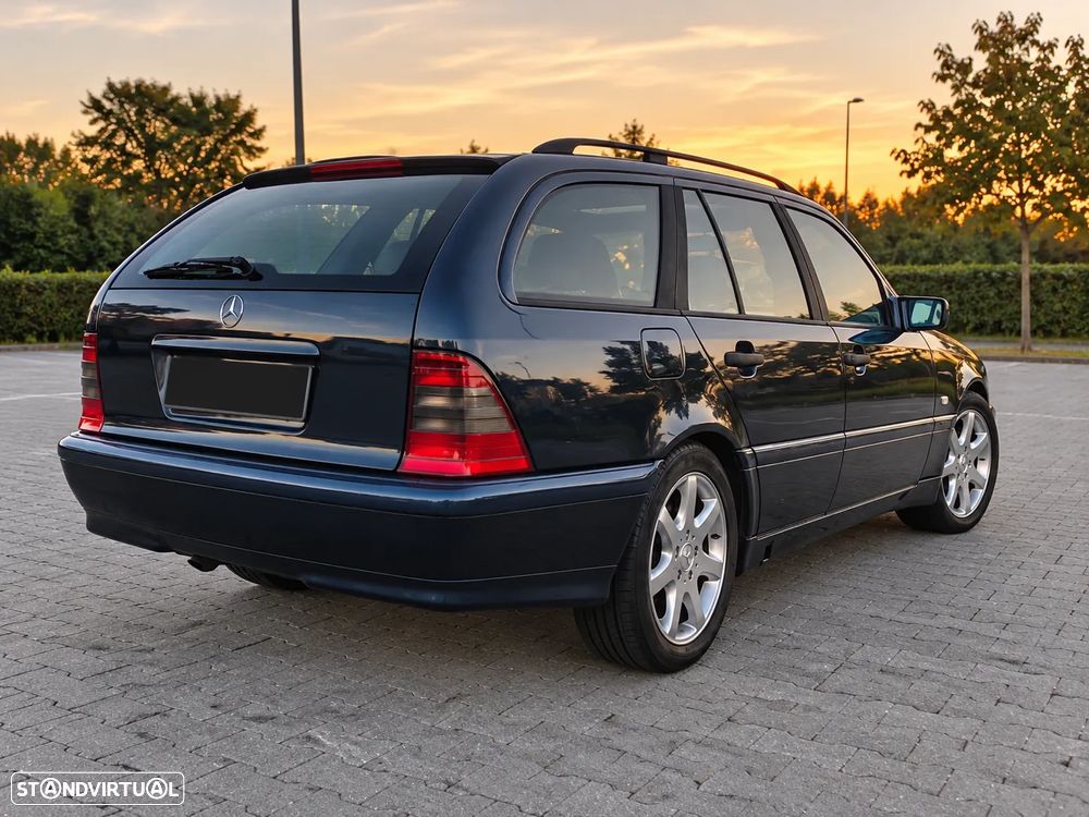 Mercedes-Benz C 220 1999 photo 3