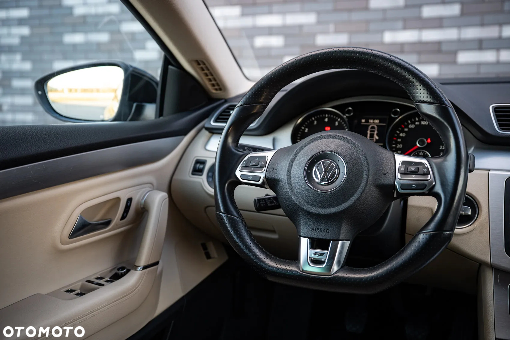 Volkswagen Passat CC 1.8 TSI - 17
