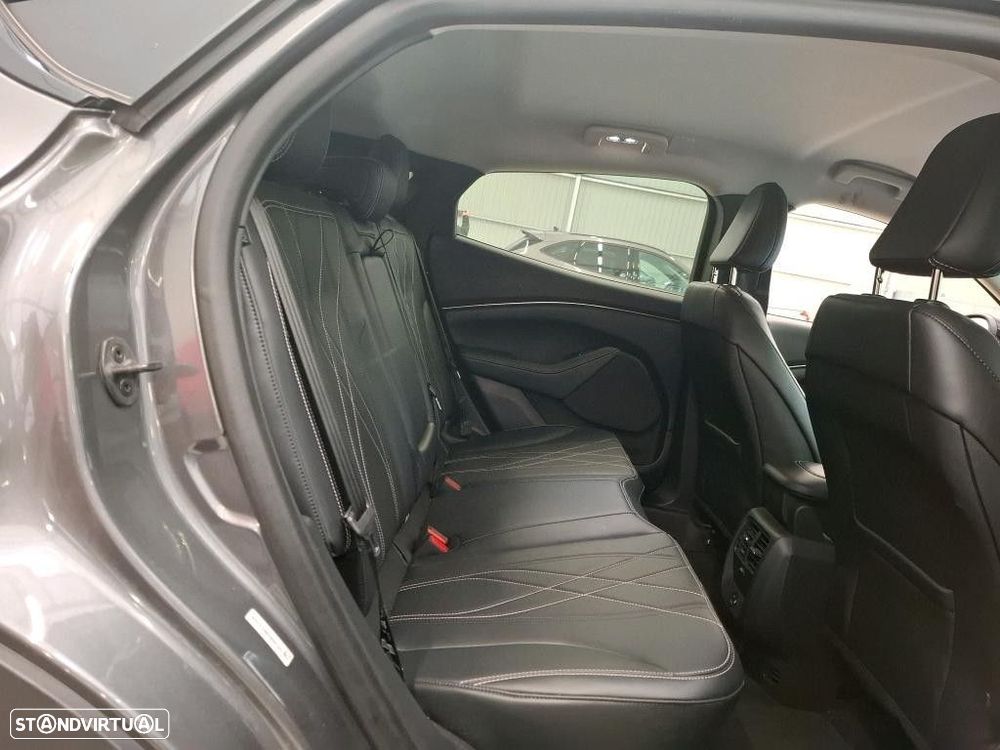 Ford Mustang Mach-E Standard - 4