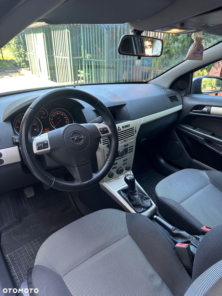 Opel Astra - 11