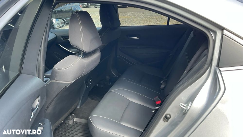Toyota Corolla 1.8 HSD Exclusive interior Negru - 40
