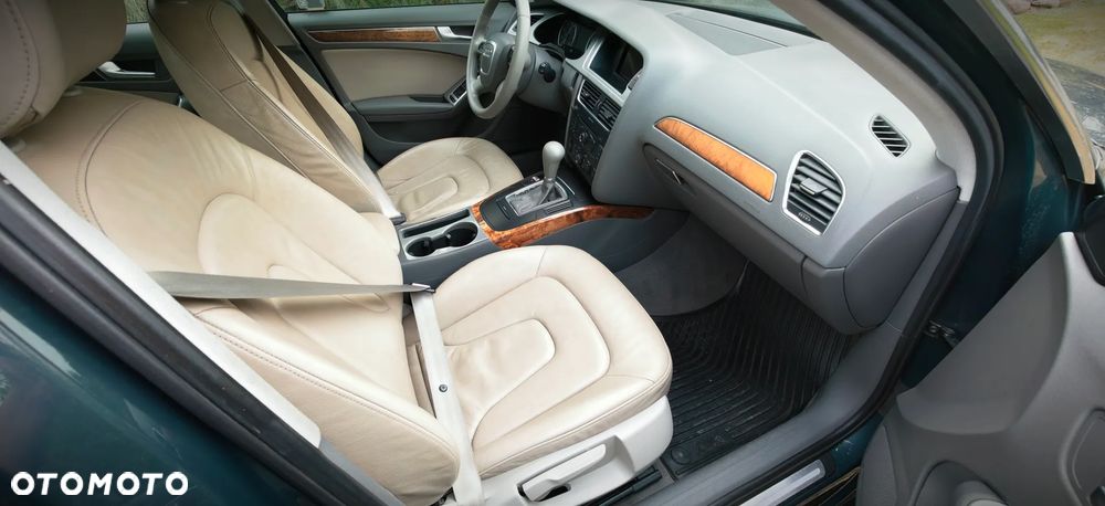 Audi A4 Limousine - 15