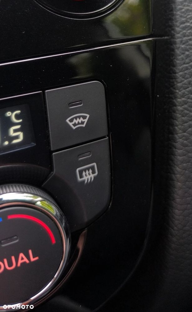 Nissan Qashqai 1.3 DIG-T TEKNA - 37