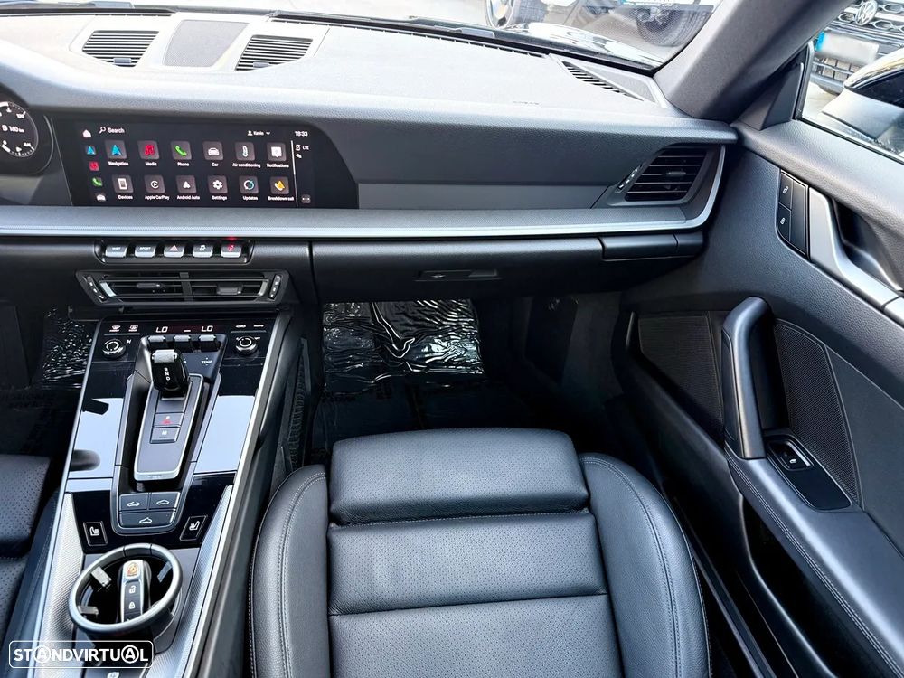 Porsche 911 (992) Carrera PDK - 13