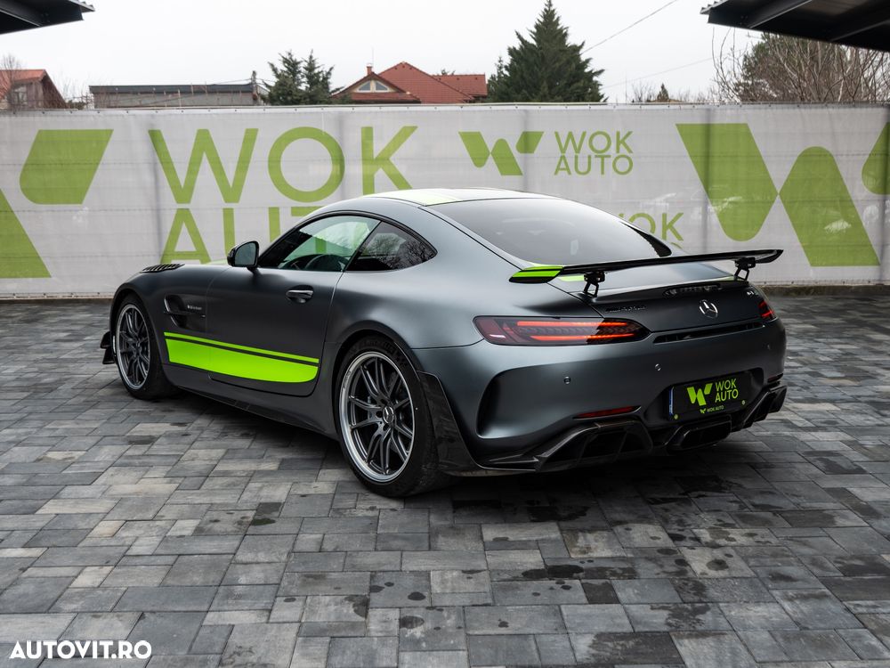 Mercedes-Benz AMG GT - 11