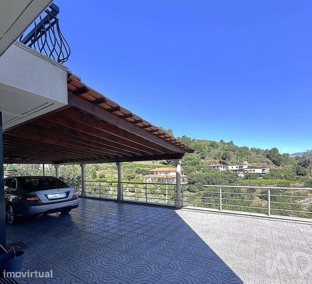 Casa / Villa T4 em Lamego de 288 m2 - Grande imagem: 4/30