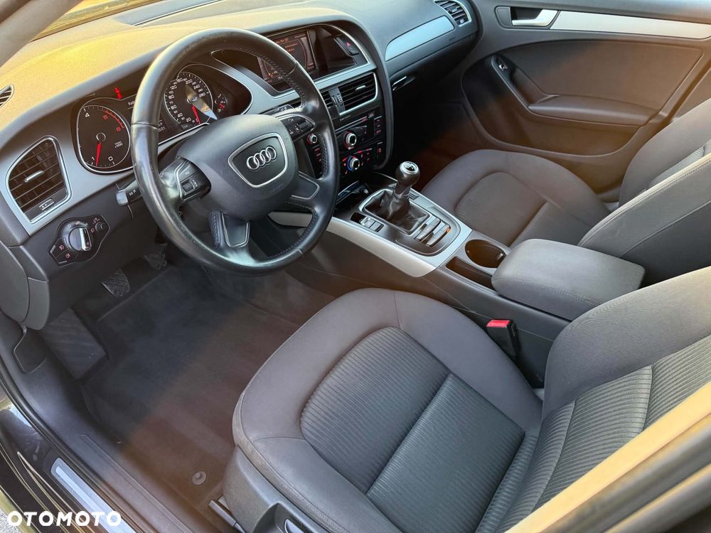 Audi A4 Avant 2.0 TDI e DPF Attraction - 6