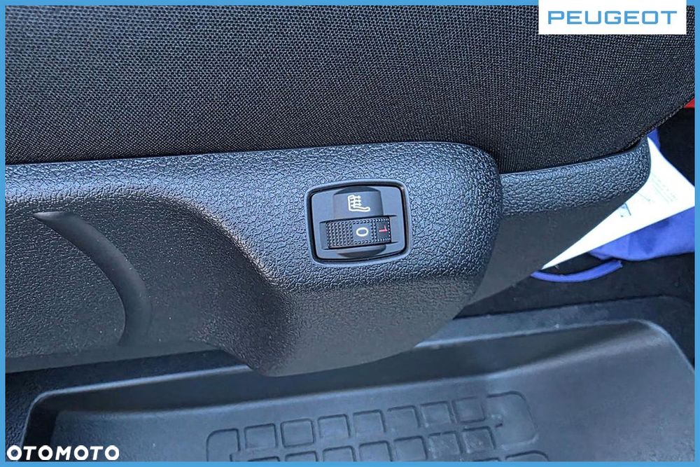 Peugeot Traveller - 16